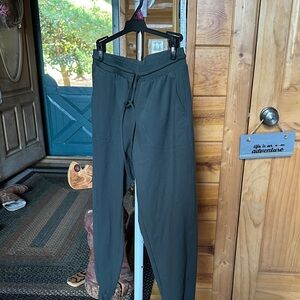 Women’s green jogger’s